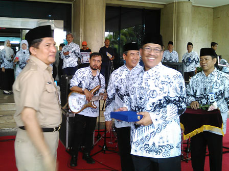 Pencarian PGRI Pariaman - Persatuan Guru Republik Indonesia Cabang Pariaman